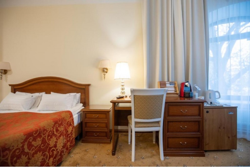 Романтическая ночь на краю Старого города Таллина в Hotel St.Barbara