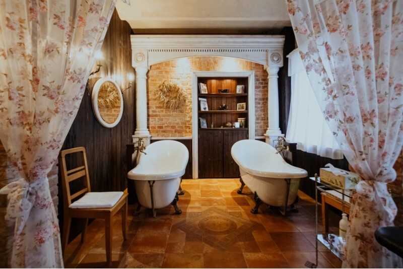 "Романтика сельской усадьбы" – ночёвка с молочным SPA и ужином в “Piena Muiža”