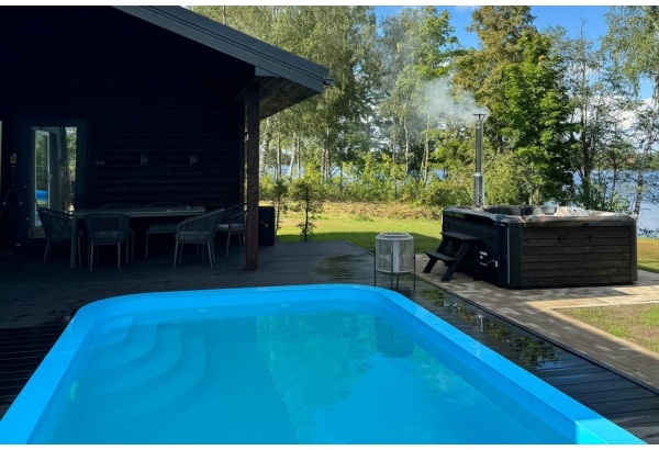 Ööbimine majakeses “Villa Mila” koos basseini, sauna ja mullivanni kasutusega