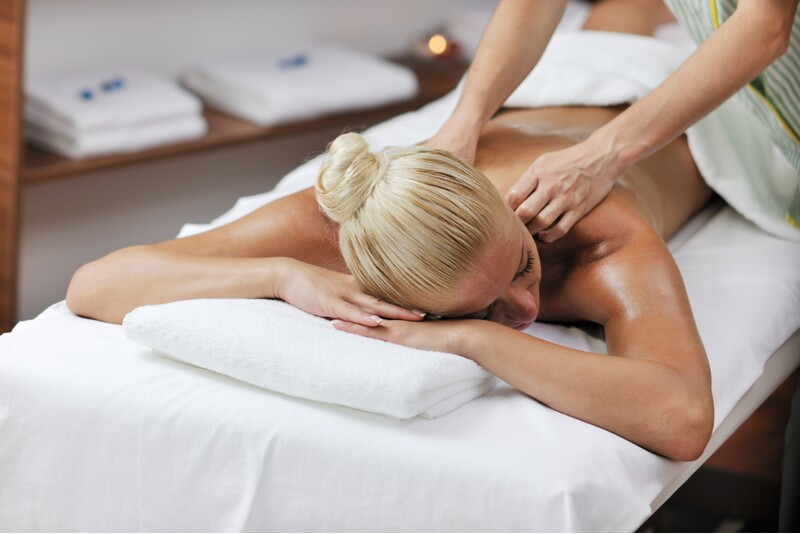 Классический массаж для женщин в студии AnaBliss Massage