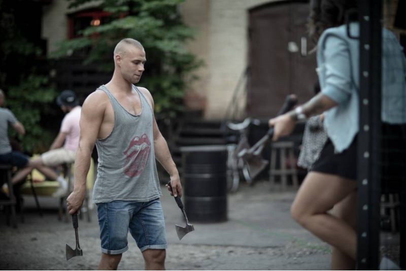Ühe tunni kirveviskamine koos AXE FACTORY RIGAga