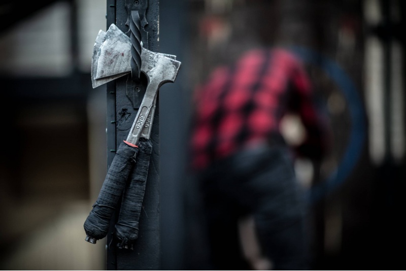 Ühe tunni kirveviskamine koos AXE FACTORY RIGAga