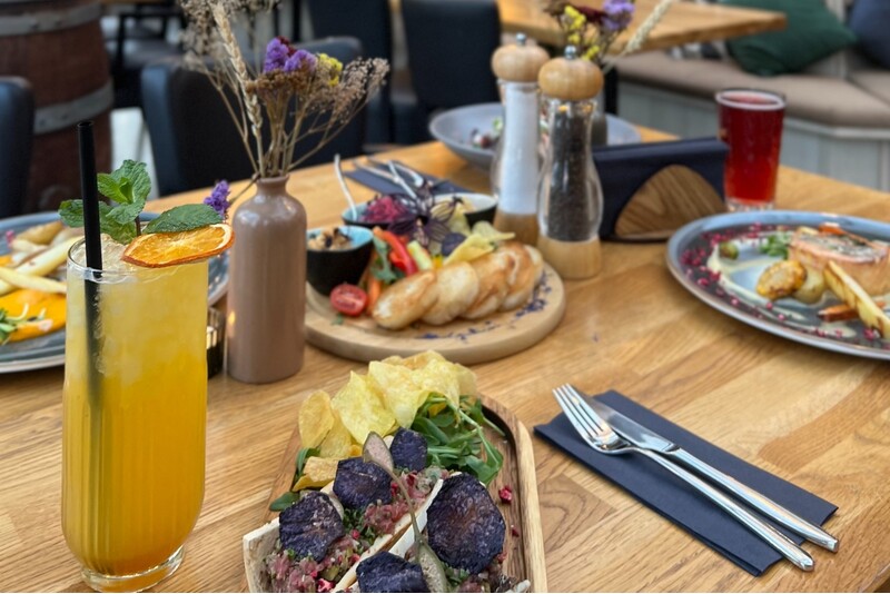 Maitsete võrgutus Jūrmalas – grillbaari "House of Light" kinkekaart