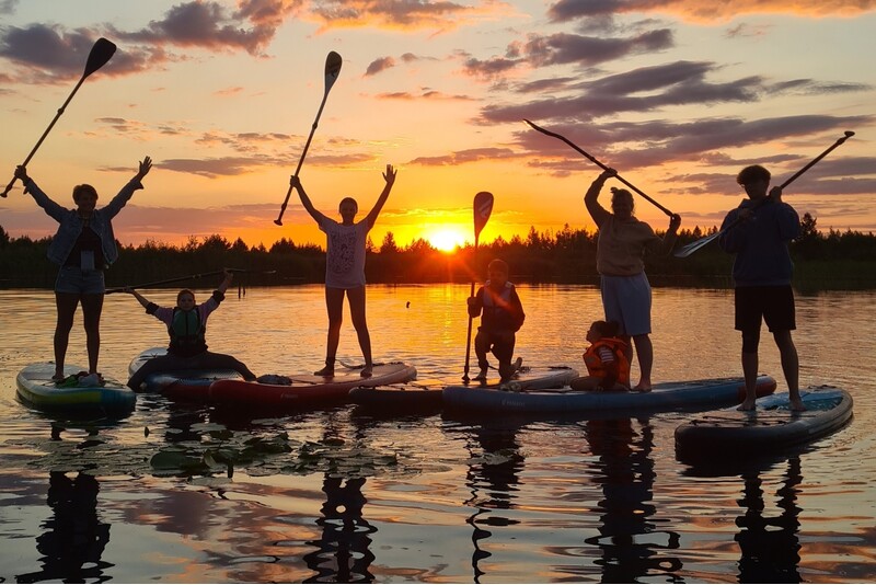Закат на SUP-доске в болоте Кемери с "Fab Adventures"