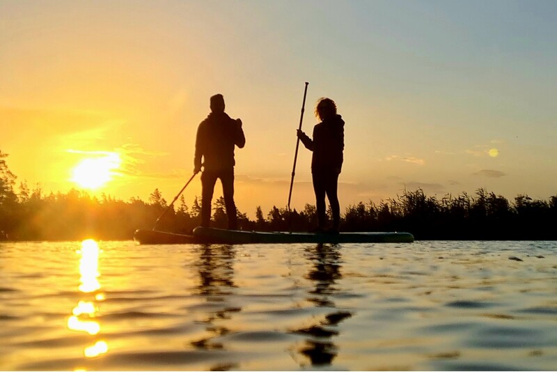 Закат на SUP-доске в болоте Кемери с "Fab Adventures"