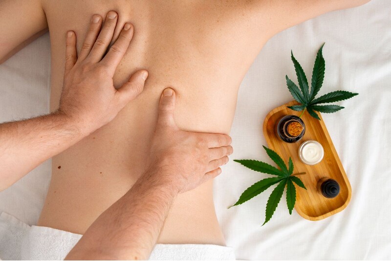 Расслабляющий массаж B'Well с маслом CBD