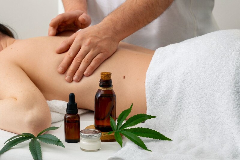 Расслабляющий массаж B'Well с маслом CBD