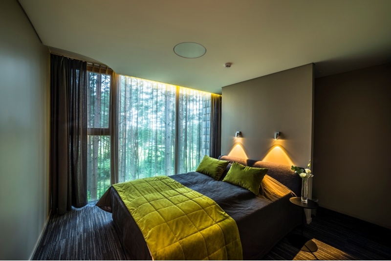 Ночь с ужином для семьи в «TonyResort»