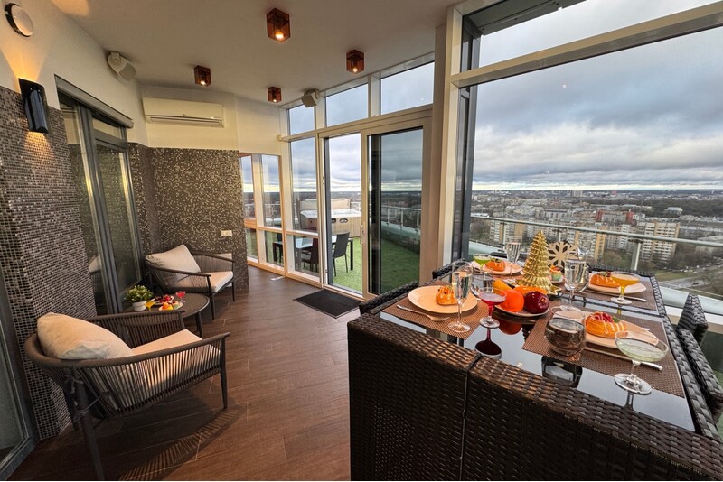 Privaatne SPA-ööbimine penthouse’is Riia kohal