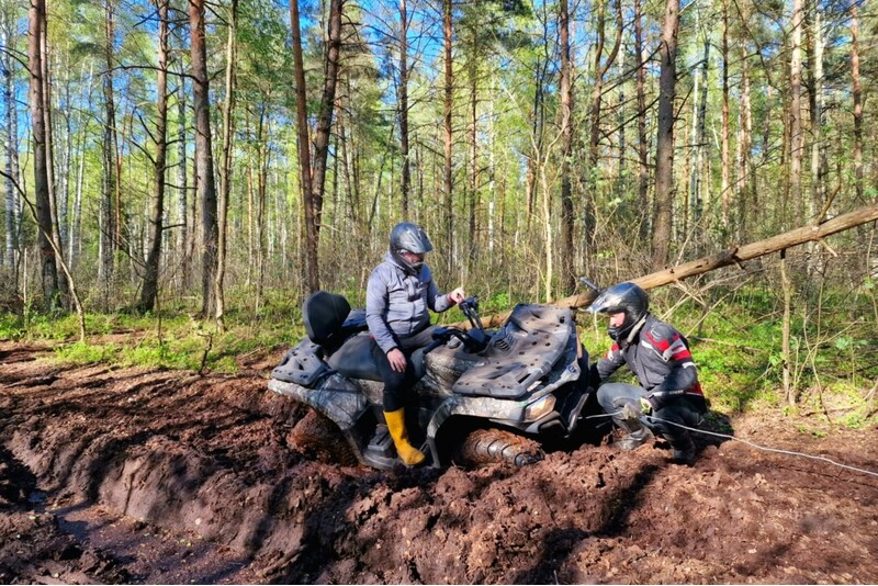 Увлекательное приключение на квадроциклах для 4 человек в Пиериге