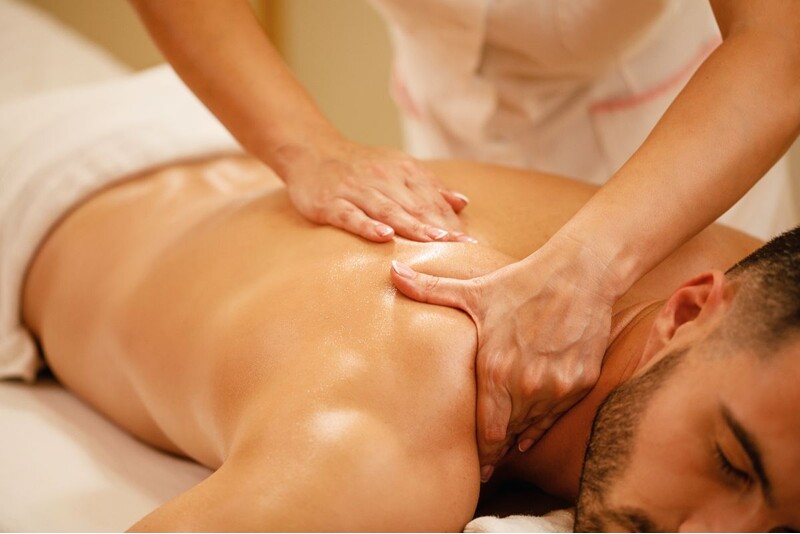 Массаж спины в студии AnaBliss Massage