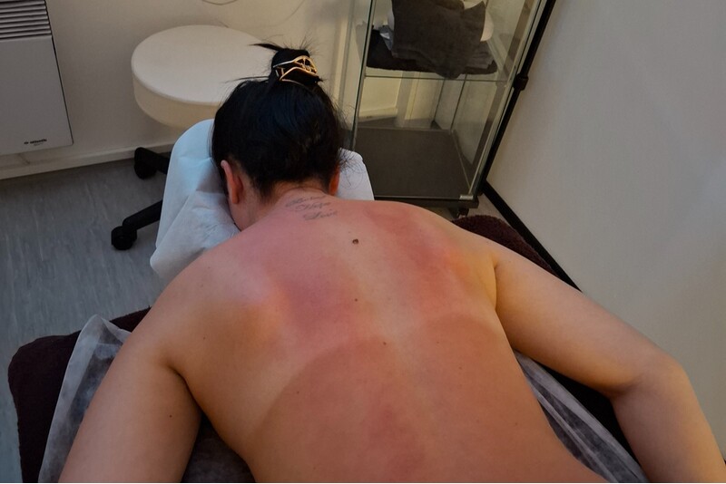 Массаж спины в студии AnaBliss Massage