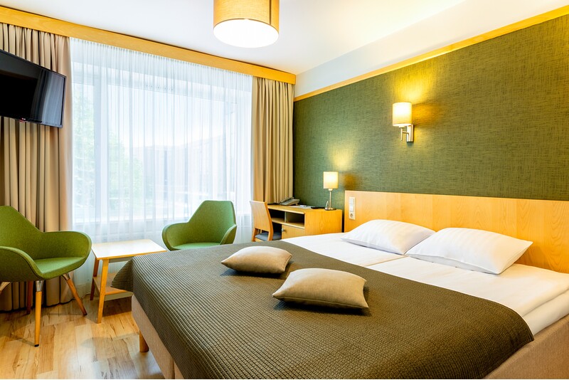 Linnapuhkus kahele Hotell Tartu Standard toas