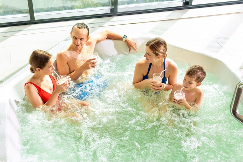 Семейный отдых в Hotell Tartu с посещением научного центра AHHAA
