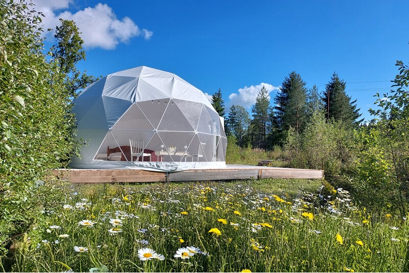 Пакет проживания Bubble House в глэмпинг-палатке с сауной