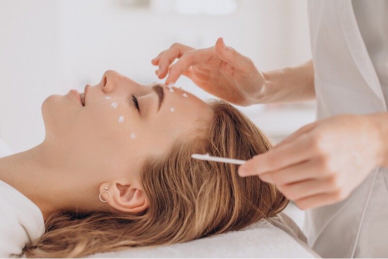 Skin Care by Ana BioRePeel + терапия микроиглами