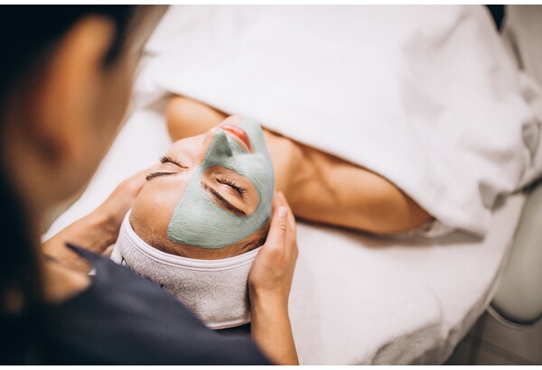Skin Care by Ana Karboksüteraapia (CO2)