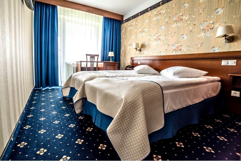 Tervistav puhkus merevaatega + SPA ja õhtusöök „SPA Amber Palace“