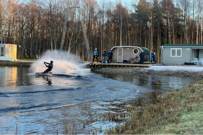 Обучение вейкбордингу для четверых в Pidula Wakepark