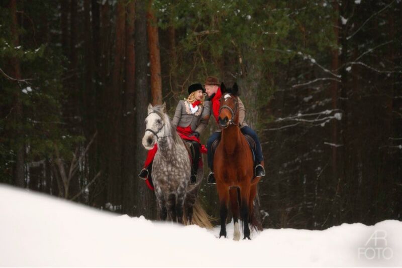 Ratsutamine hobustel + fotosessioon kahele Riias