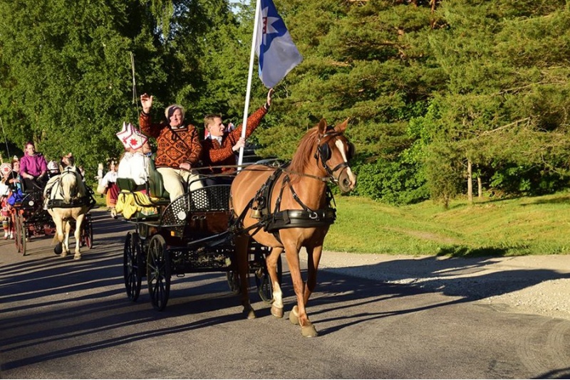 Kalessimatk Muhu saare idüllilises looduses