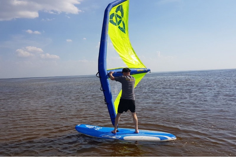 Обучение виндсёрфингу от Surf Center в Пярну