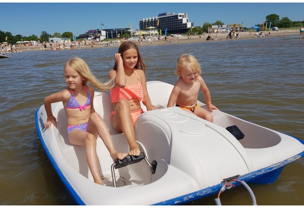 Поездка на водном велосипеде Surf Center для троих в Пярну