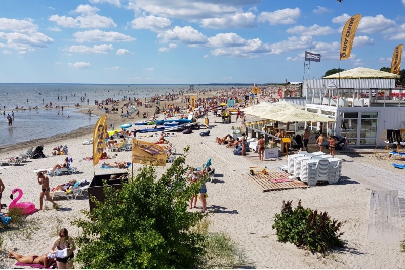 Surf Center DayPass на пляже Пярну